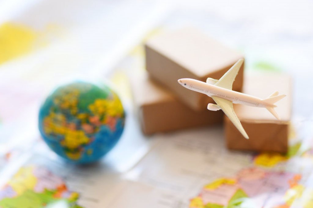 Fast International Courier Services in Delhi